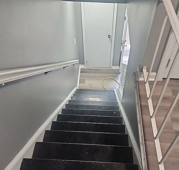 940 Miller Ave — Photo 9