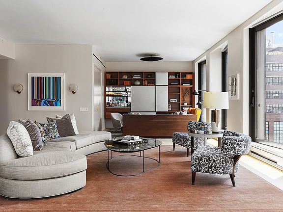 2nd image of 505 W 19th St APT 8A