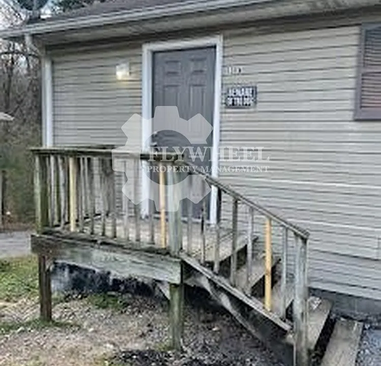128B N Poole St