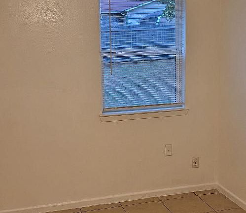 3rd image of 3309 Oak Timber Dr