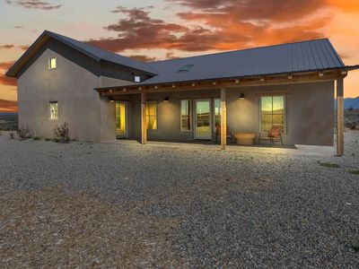 87 Arroyo Del Alamo Cir, Ranchos De Taos, NM, 87557