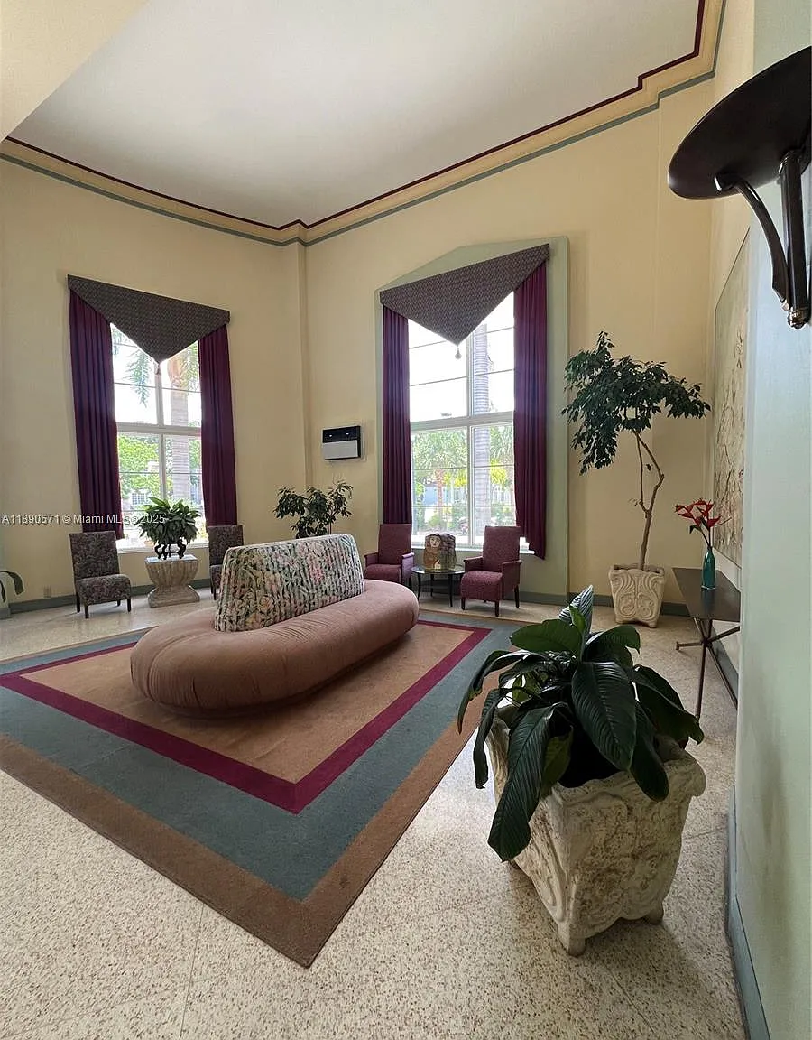 The Mantell Condo — Photo 3