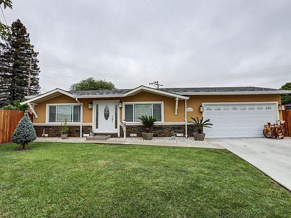 2nd image of 6711 Garden Ct