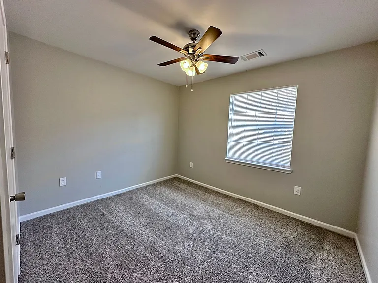 Rocky View Apartment Homes — Photo 122