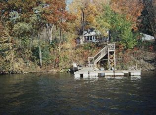 2244 River Rd, Melrose, NY 12121