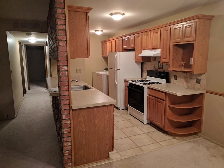 23653 Stonehenge Blvd — Photo 5