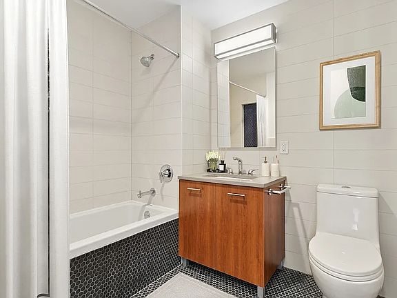 4th image of 145 Clinton St APT 16F