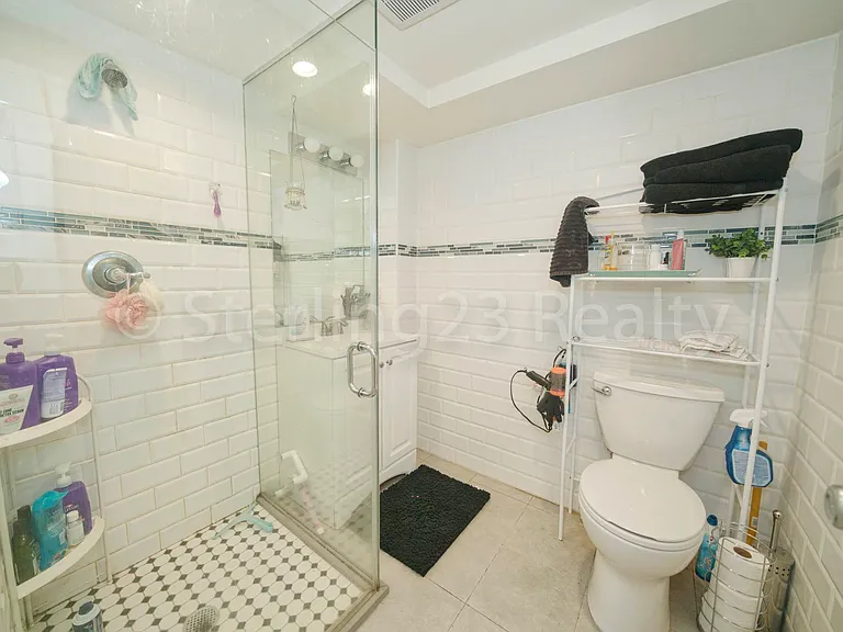 23-13 32nd St #B — Photo 7
