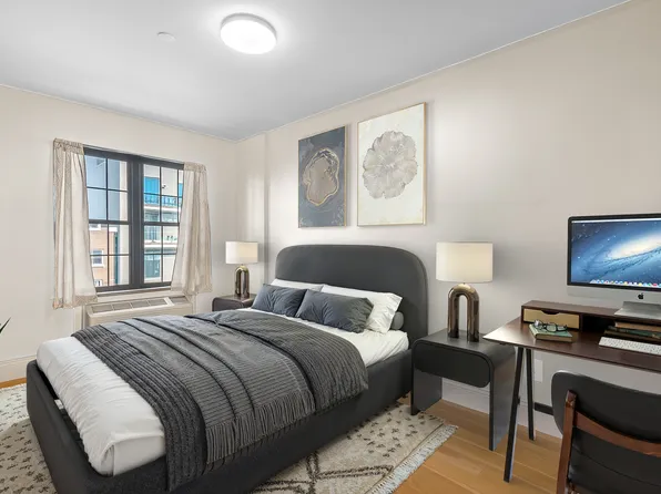 490 Vanburen Street image 3 of 12