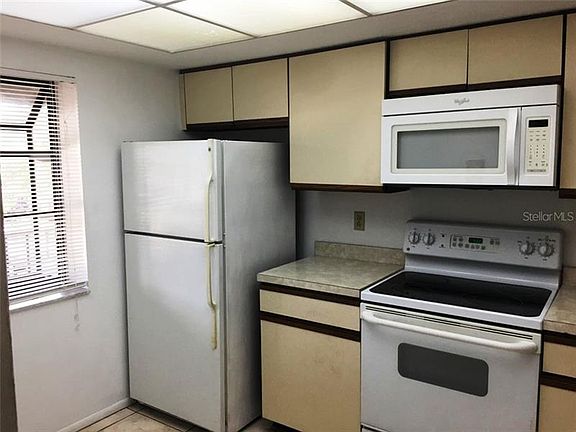 4th image of 335 Three Lakes Ln Unit F