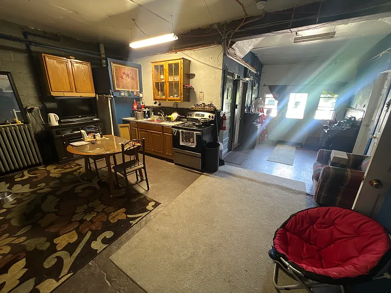 44 E Bacon St #B — Photo 5