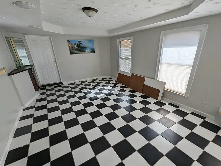 994 Coconut Cir W — Photo 12