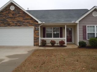 325 Rivers Edge Cir, Simpsonville, SC 29680