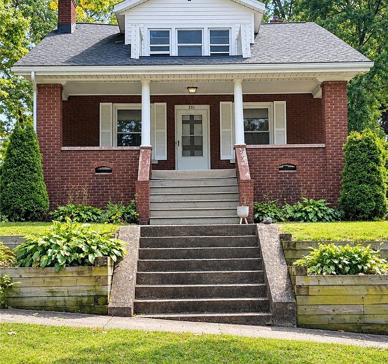 1st image of 351 Litchfield Rd