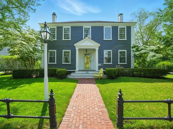 338 Washington St, Duxbury, MA 02332