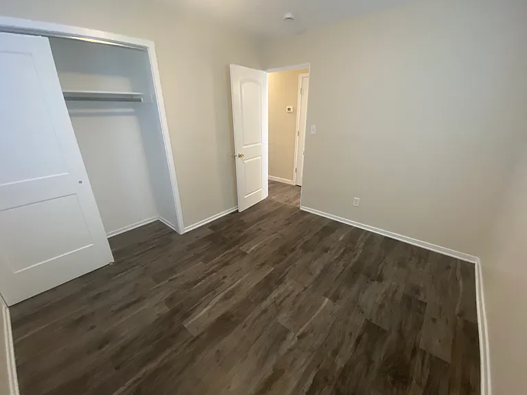 2517 E 21st Ave — Photo 10
