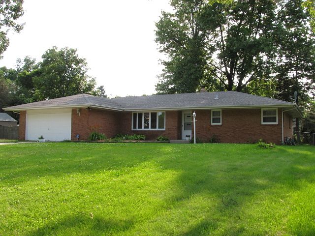 1st image of 1103 Lexington Way