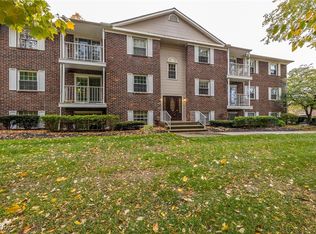 10760 Ravenna Rd APT 202, Twinsburg, OH 44087