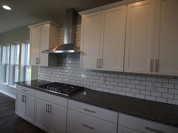 5th image of 293 Creek Bend Ct