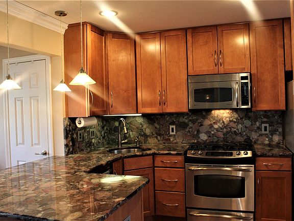 3rd image of 310 Maryland Ave #32A