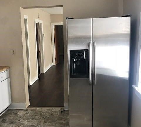 2nd image of 2809 Archwood Ave