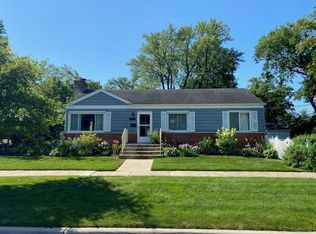 500 S Emerson St, Mount Prospect, IL 60056