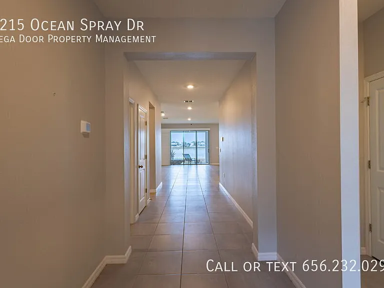 1215 Ocean Spray Dr — Photo 5
