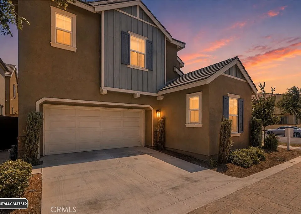 2811 E Kendall Ln