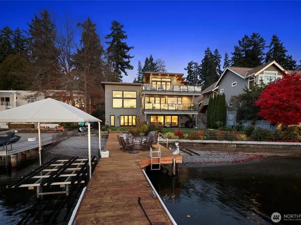 13031 Holmes Point Drive NE, Kirkland, WA 98034