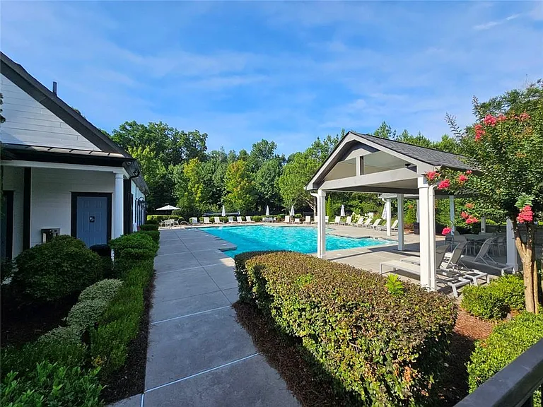 2104 McFarlin Ln — Photo 37