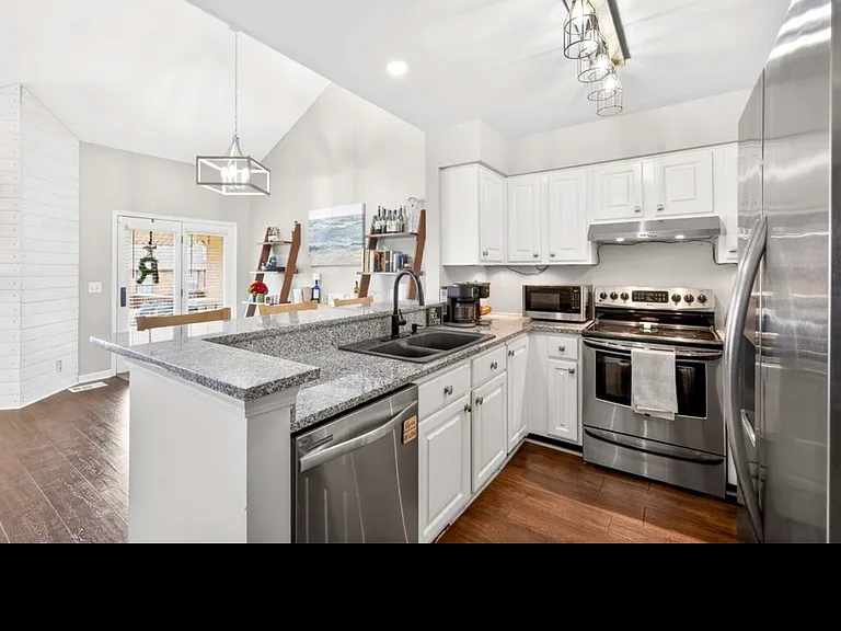 125 Villa View Ct — Photo 25