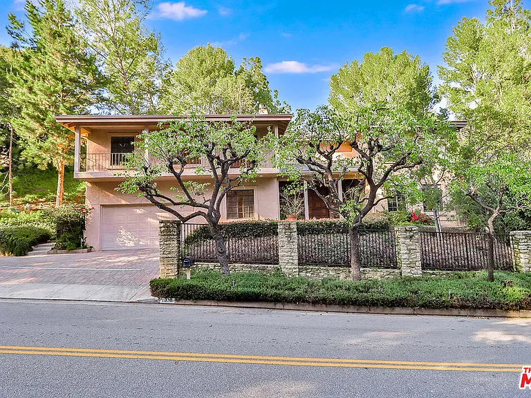 1030 Brooklawn Dr — Photo 28