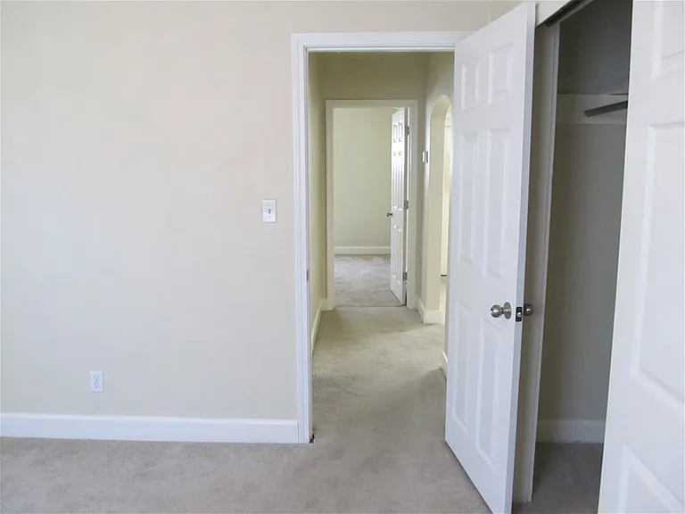 5005 Winchester Dr — Photo 7