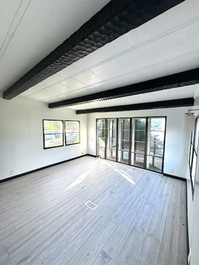 2 Bedroom / 1.5 Bath Home in Church Hill — Photo 1