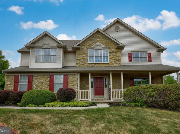 10 Percheron Dr, York, PA 17406