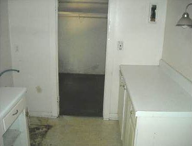 4th image of 414 SE Lomond Ave