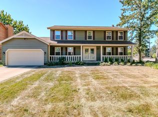 34840 Aspenwood Ln, Willoughby, OH 44094