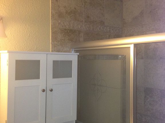 5th image of 1202 Pin Oak Pl