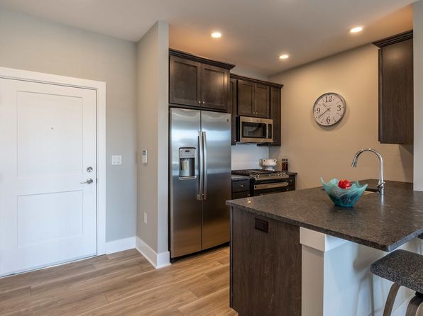 455 Livingston St #302