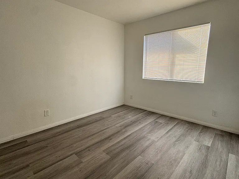 1836 Stacey Ct — Photo 7