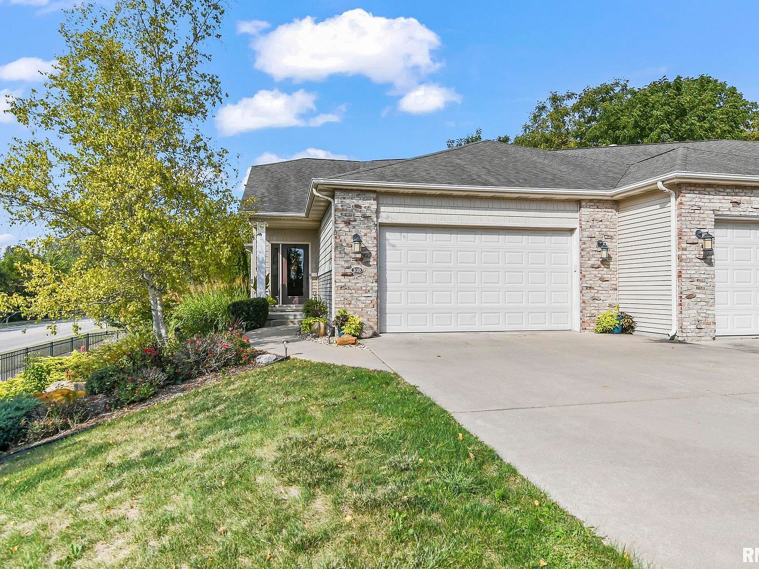 310 Boulder Creek Dr, Chatham, IL 62629 Zillow