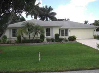 15377 Myrtle St, Fort Myers, FL 33908