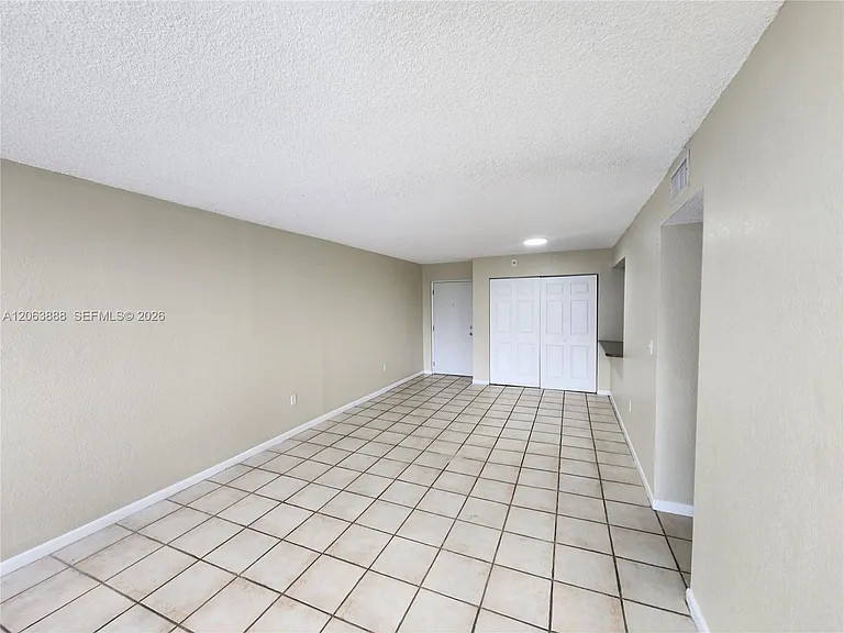 802 NW 87th Ave #312 — Photo 4