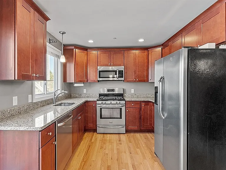 311 Littleton Rd #20 — Photo 9