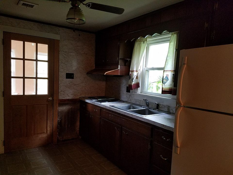 2nd image of 17 Drytown Rd