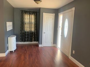 39 Parklawn Dr, Waterbury, CT 06708