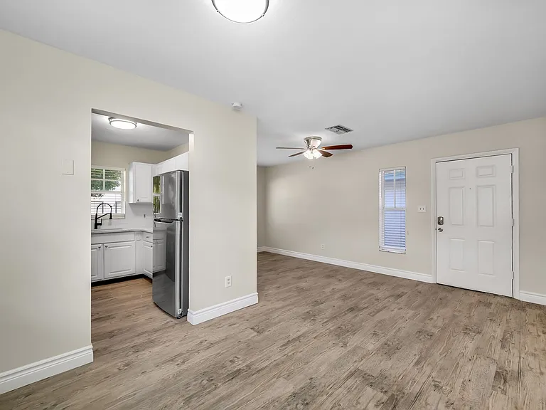 406 S Westland Ave — Photo 5