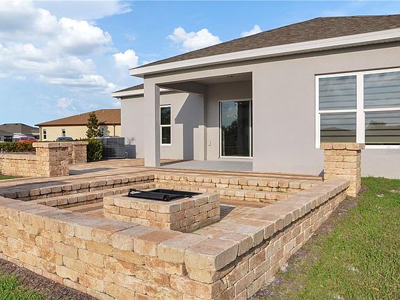 3rd image of 207 Sangmon Ct