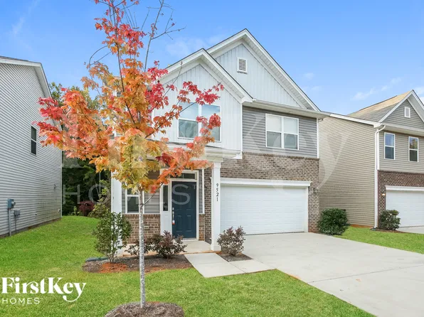 9521 Blue Knoll Ct, Charlotte, NC 28215