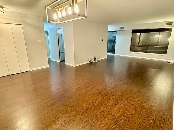 5th image of 701 Forum Sq Unit 409